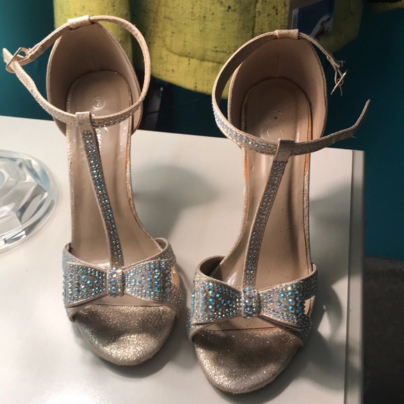Rose gold Iridescent rhinestone heels - Picture 2 of 5